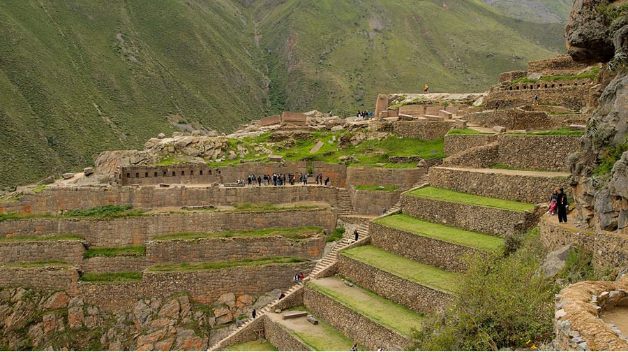 Ruinas de Pisac en el Valle Sagrado, Perú